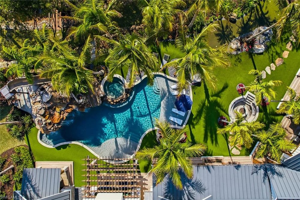 325 Cocohatchee Blvd. – #226007977 - Cocohatchee Estates