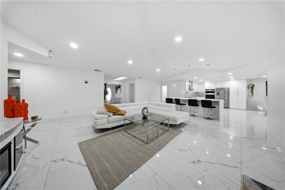 5050 32nd Ave. SW – #226008370 - Golden Gate City