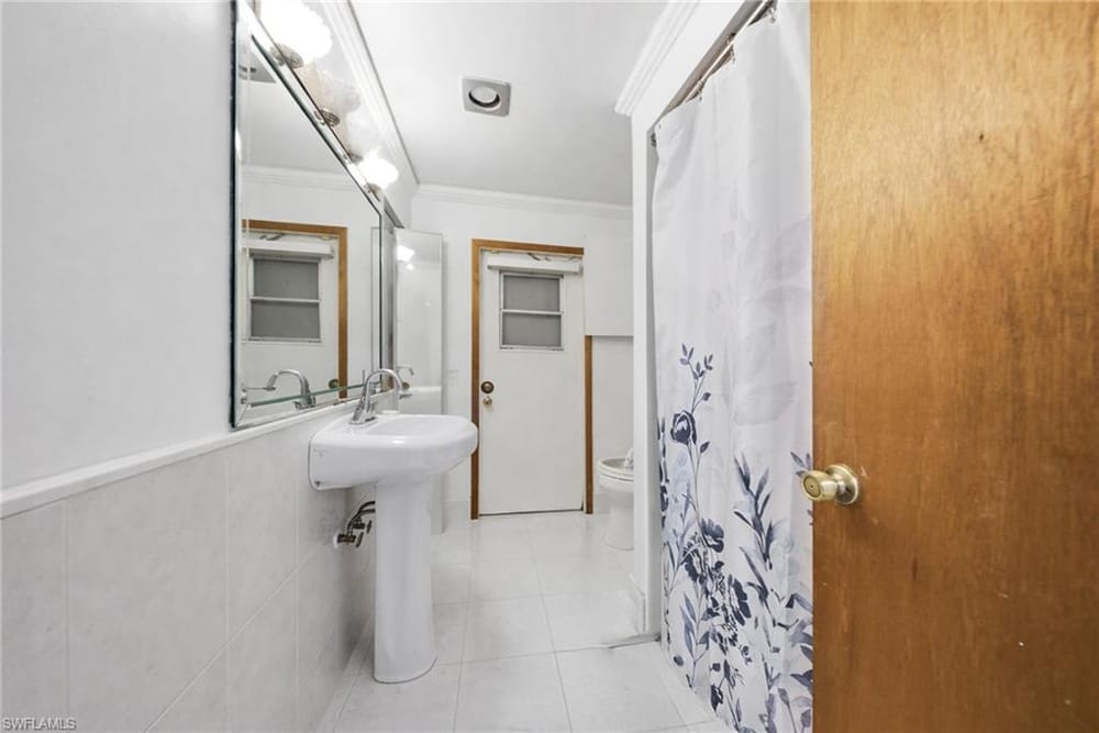 5050 32nd Ave. SW – #226008370 - Golden Gate City