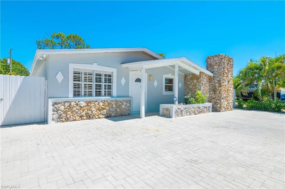 5350 Catts St. – #226008748 - Naples Manor