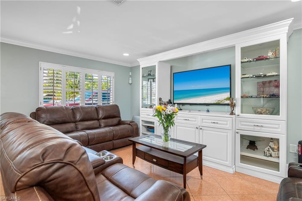 5350 Catts St. – #226008748 - Naples Manor