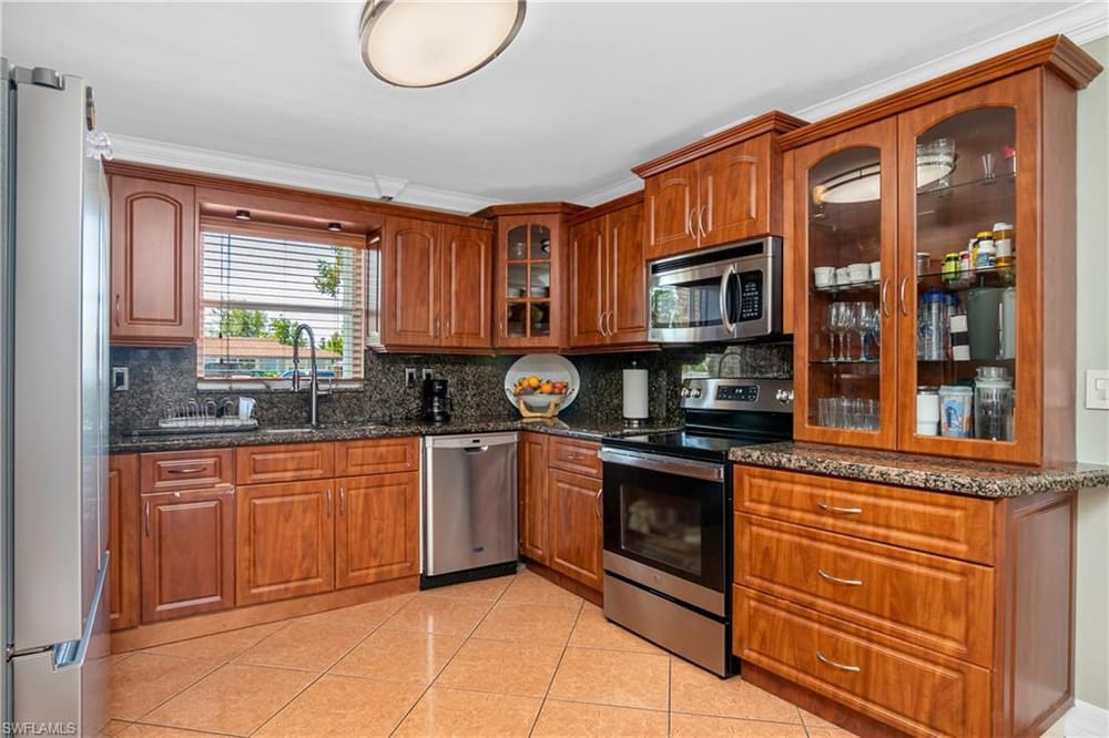 5350 Catts St. – #226008748 - Naples Manor