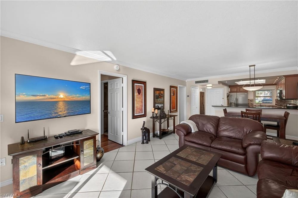 201 Quail Forest Blvd. 109 – #226009006 - Forest Lakes