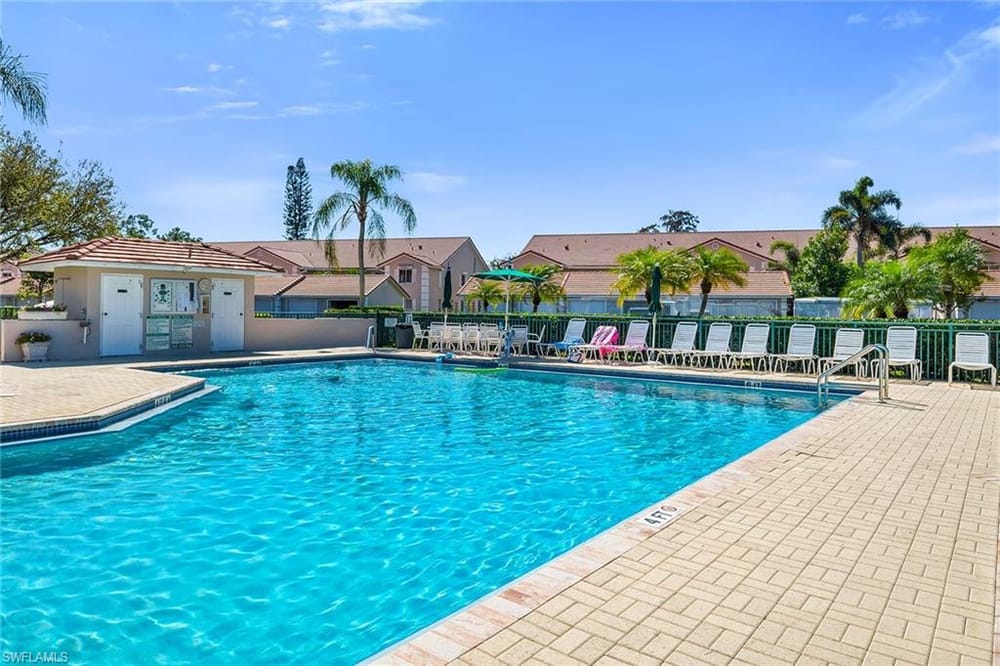 7025 Dennis Cir. G202 – #226009100 - Glen Eagle