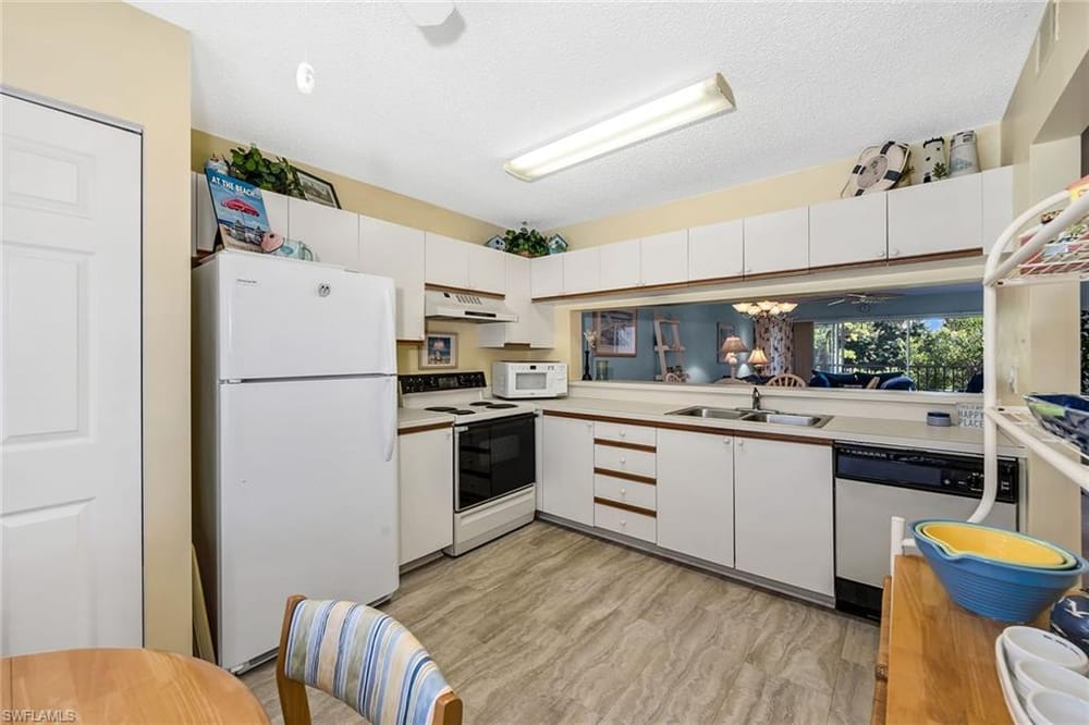 7025 Dennis Cir. G202 – #226009100 - Glen Eagle