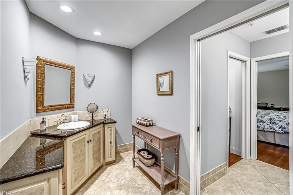 760 Waterford Dr. 303 – #226009129 - Eagle Creek