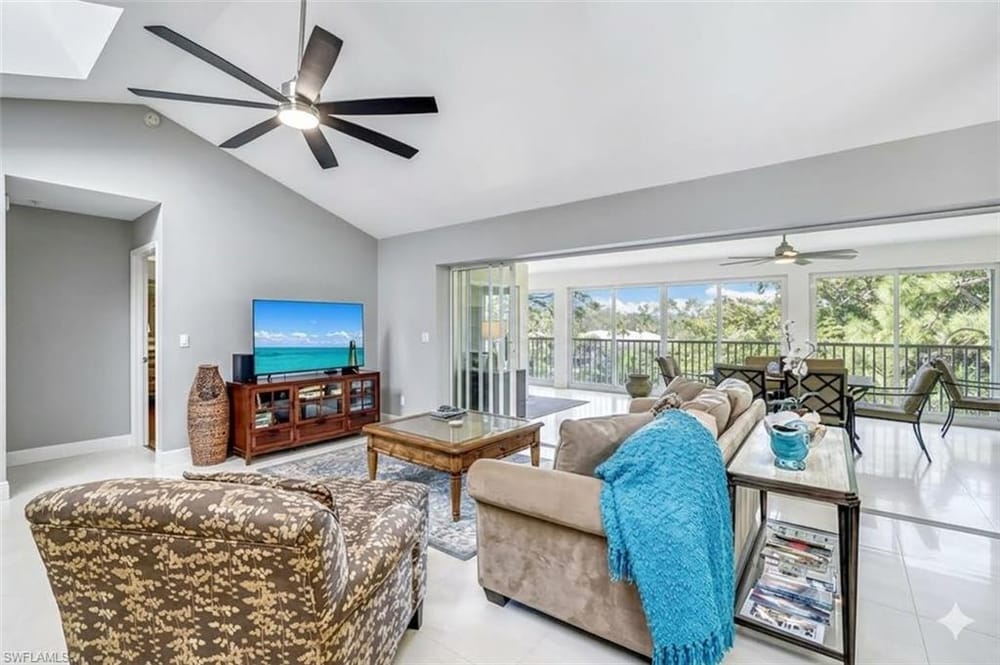 760 Waterford Dr. 303 – #226009129 - Eagle Creek