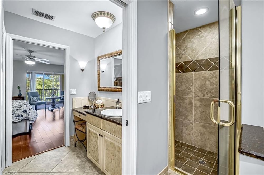 760 Waterford Dr. 303 – #226009129 - Eagle Creek