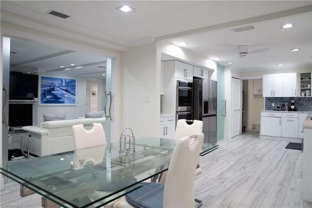 675 18th Ave. S – #226009754 - Aqualane Shores