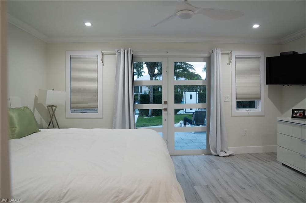 675 18th Ave. S – #226009754 - Aqualane Shores