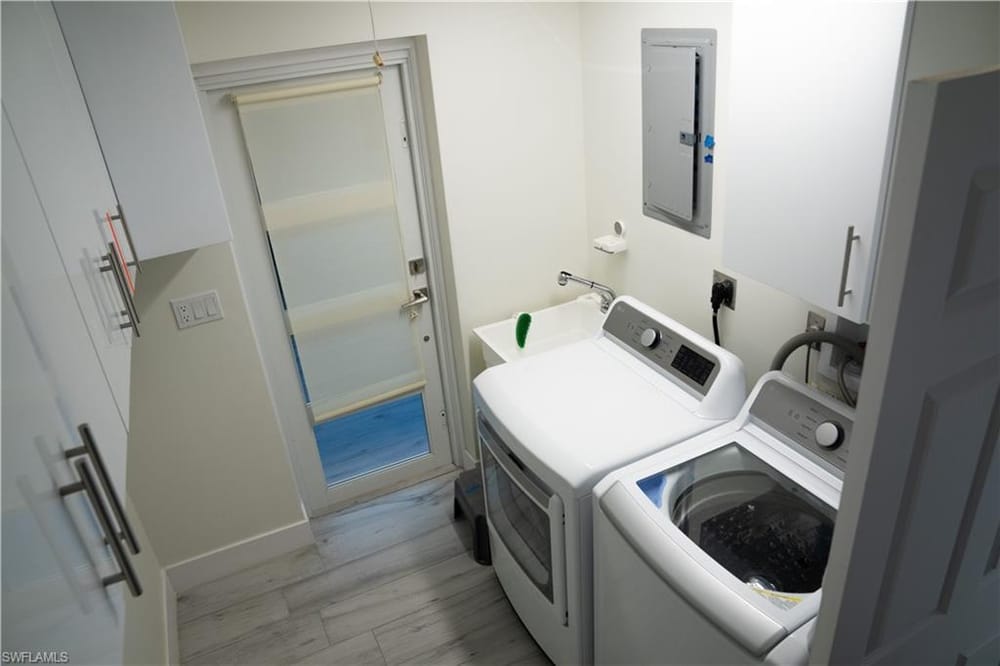 675 18th Ave. S – #226009754 - Aqualane Shores