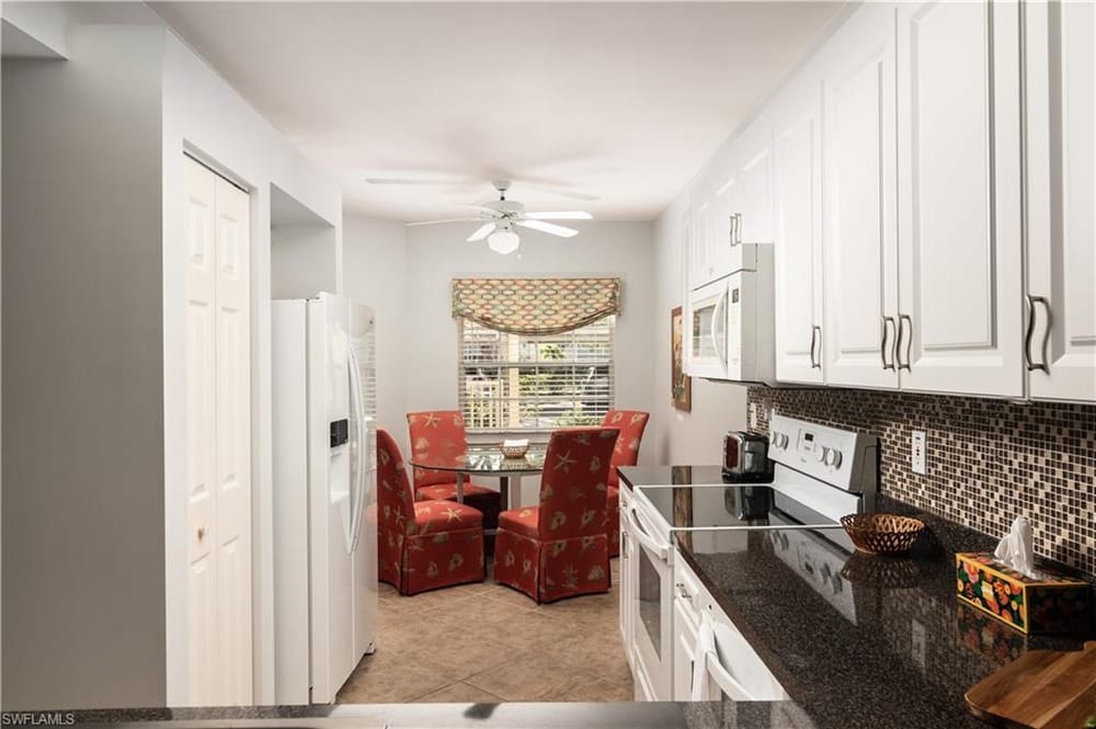 2585 Old Groves Rd. L102 – #226010191 - Pipers Grove