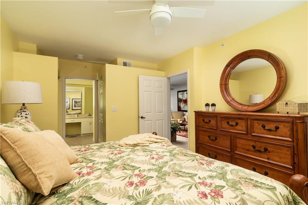 2585 Old Groves Rd. L102 – #226010191 - Pipers Grove