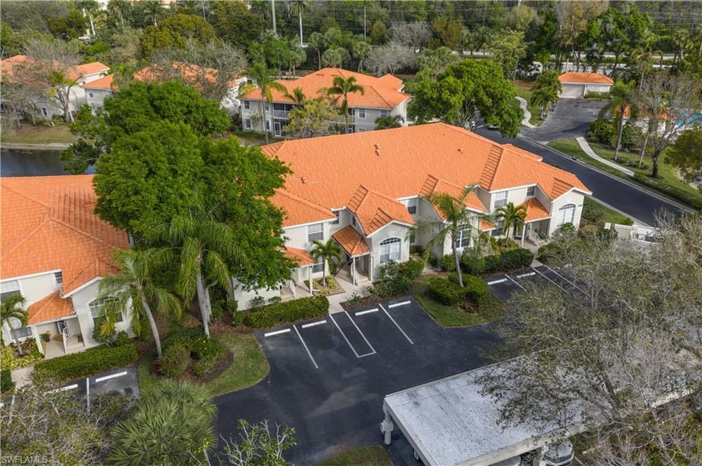 2585 Old Groves Rd. L102 – #226010191 - Pipers Grove