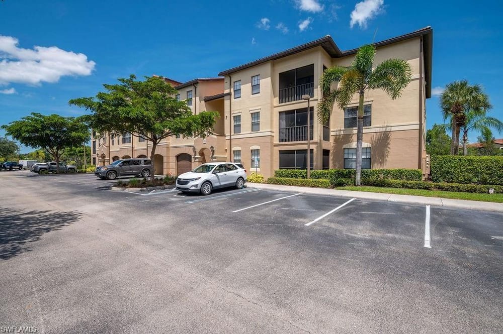 13000 Positano Cir. 305 – #2025011512 - Positano Place