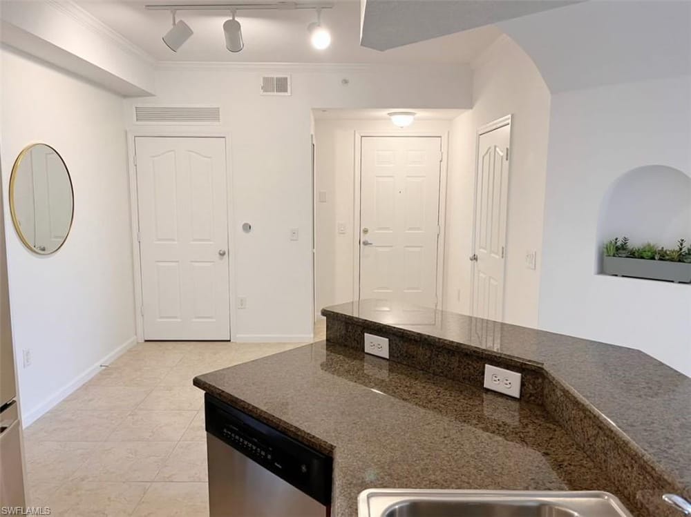 13000 Positano Cir. 305 – #2025011512 - Positano Place