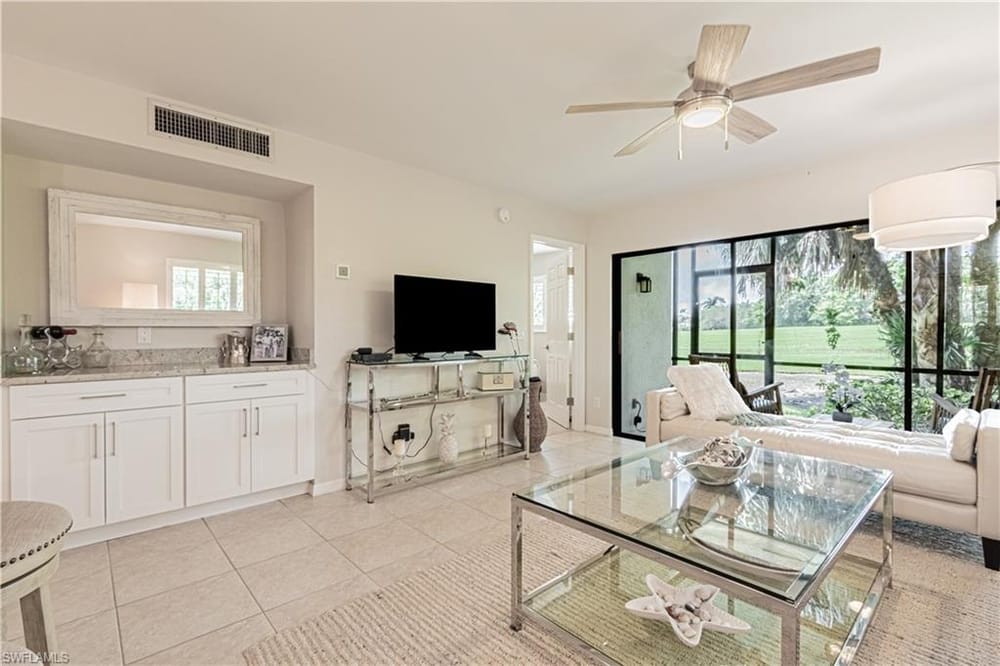 746 Eagle Creek Dr. W 104 – #226011011 - Eagle Creek