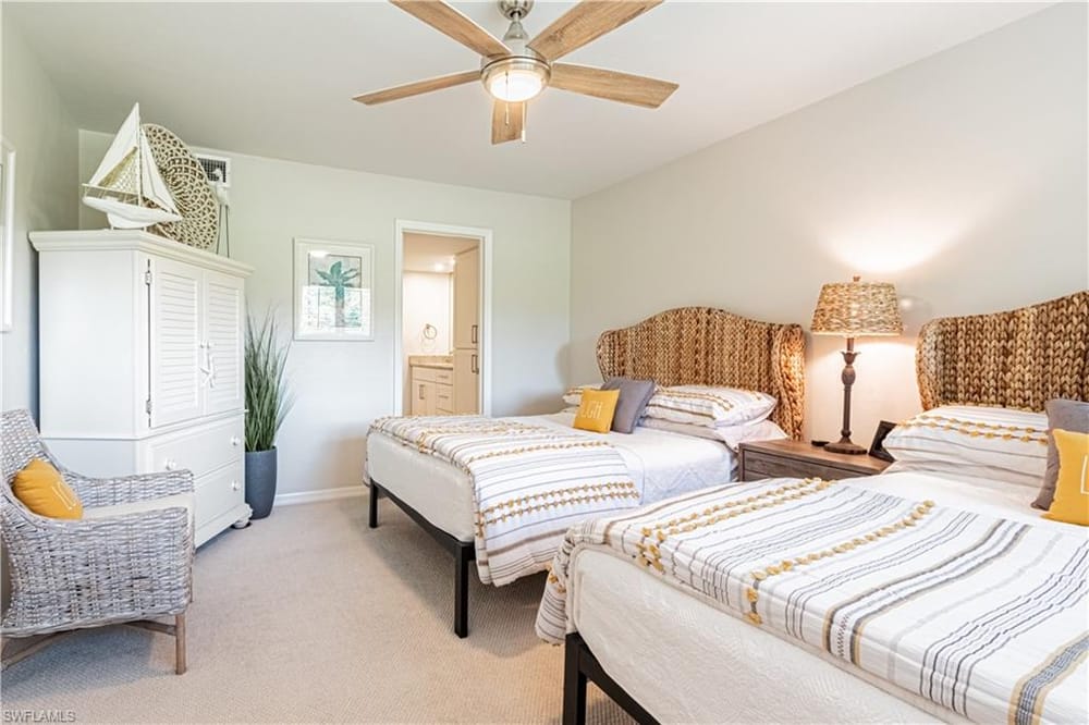 746 Eagle Creek Dr. W 104 – #226011011 - Eagle Creek