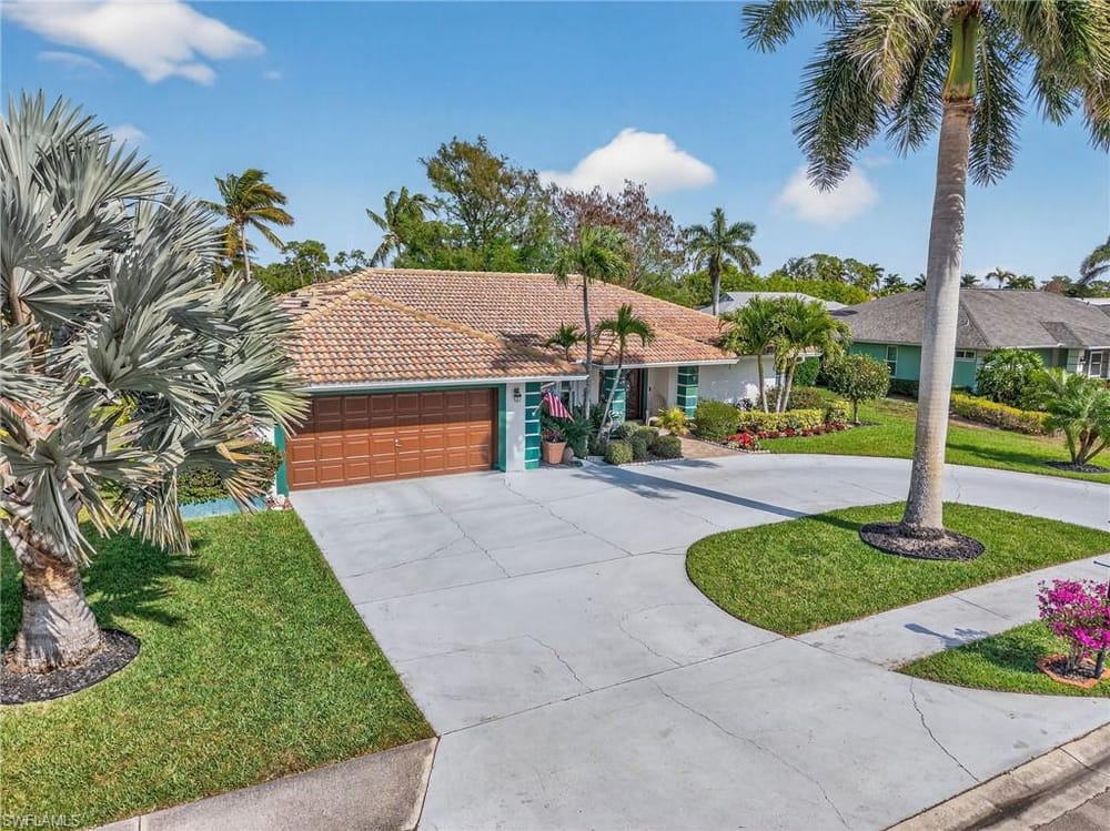 681 Saint Andrews Blvd. – #226011105 - Lely Country Club