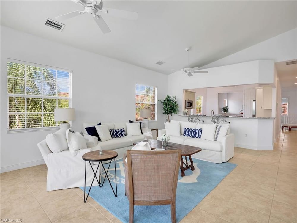 6422 Legacy Cir. 704 – #2026012892 - Lely Resort