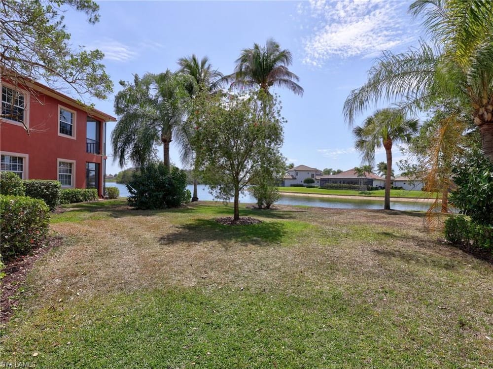 6422 Legacy Cir. 704 – #2026012892 - Lely Resort