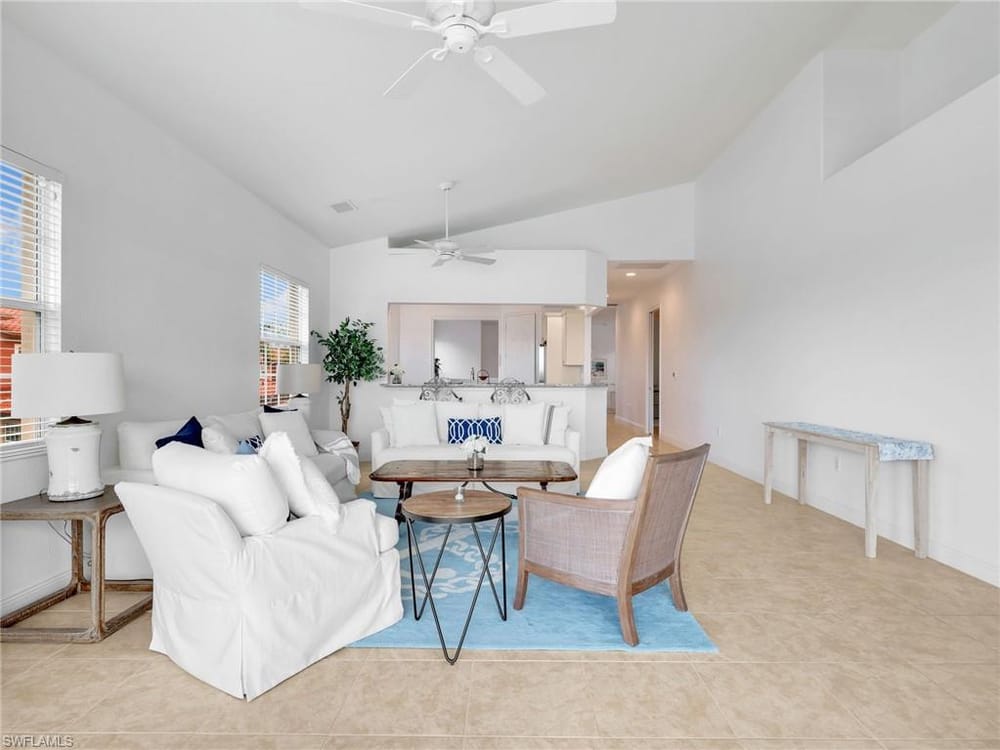 6422 Legacy Cir. 704 – #2026012892 - Lely Resort