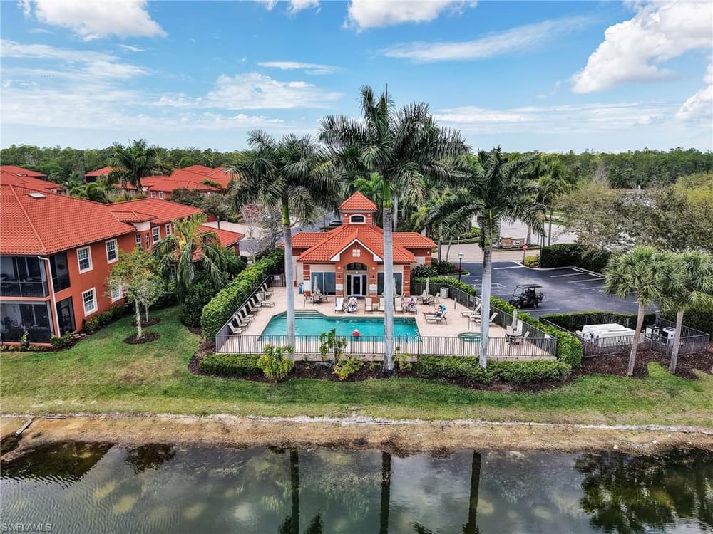 6422 Legacy Cir. 704 – #2026012892 - Lely Resort