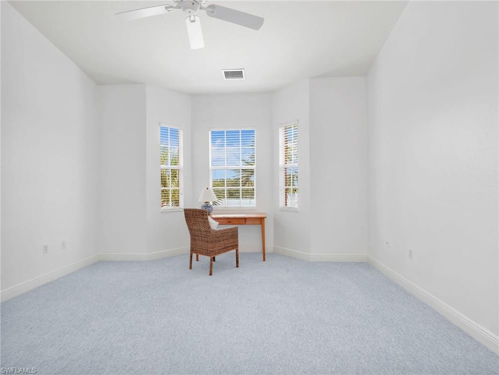 6422 Legacy Cir. 704 – #2026012892 - Lely Resort