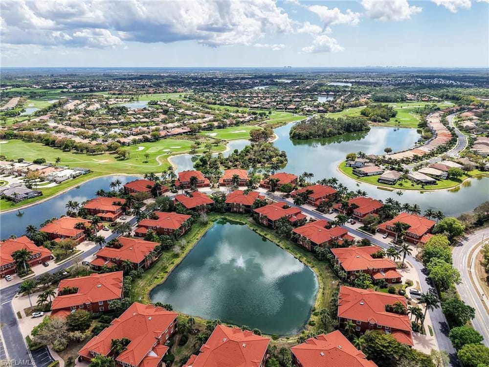 6422 Legacy Cir. 704 – #2026012892 - Lely Resort
