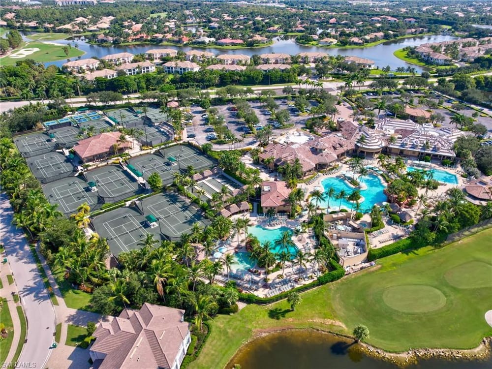 6422 Legacy Cir. 704 – #2026012892 - Lely Resort
