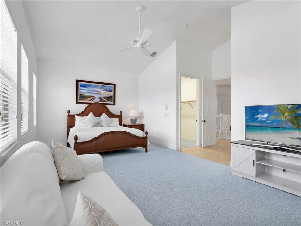 6422 Legacy Cir. 704 – #2026012892 - Lely Resort