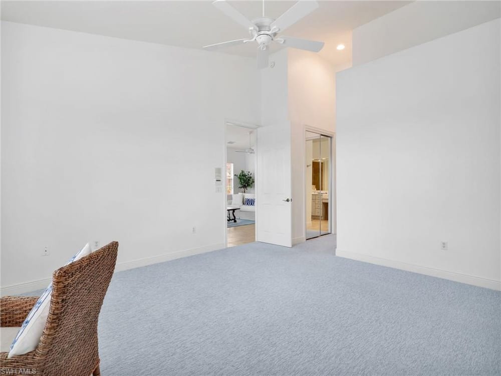 6422 Legacy Cir. 704 – #2026012892 - Lely Resort