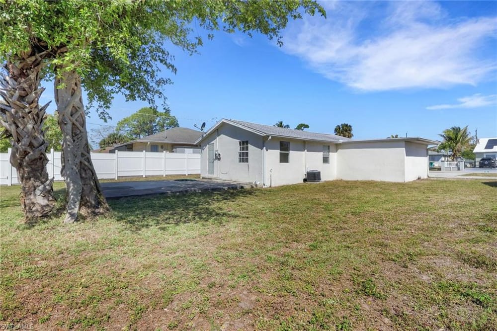 5326 Dixie Dr. – #226011870 - Naples Manor