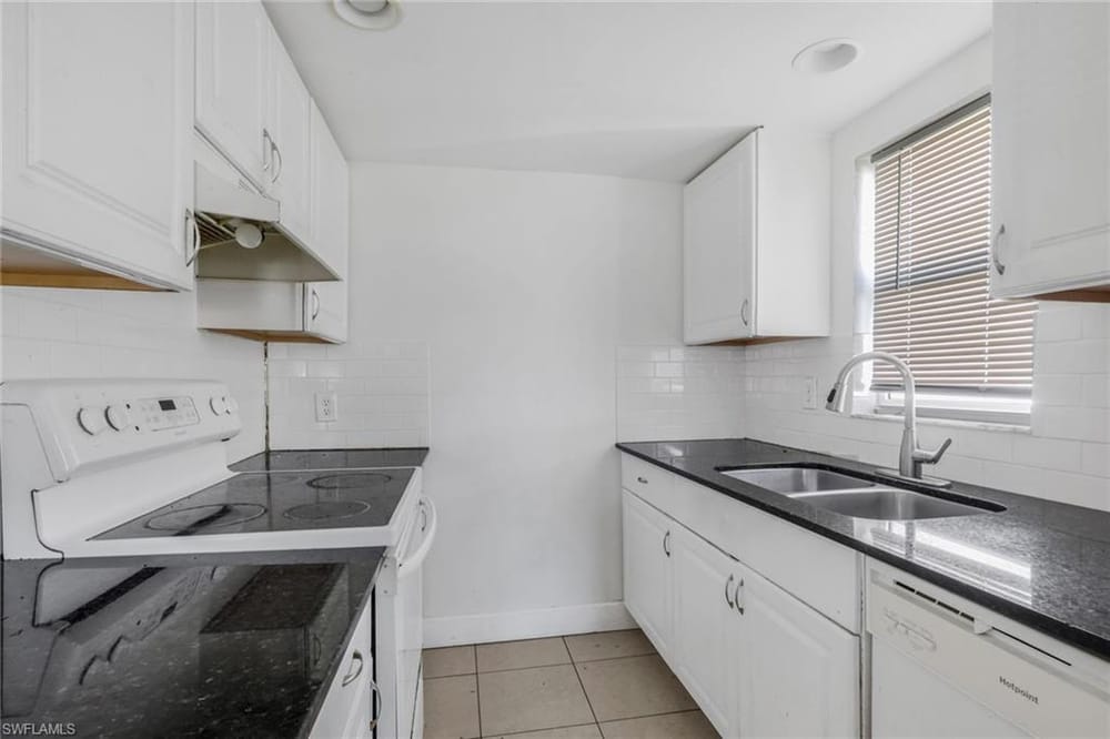 5326 Dixie Dr. – #226011870 - Naples Manor