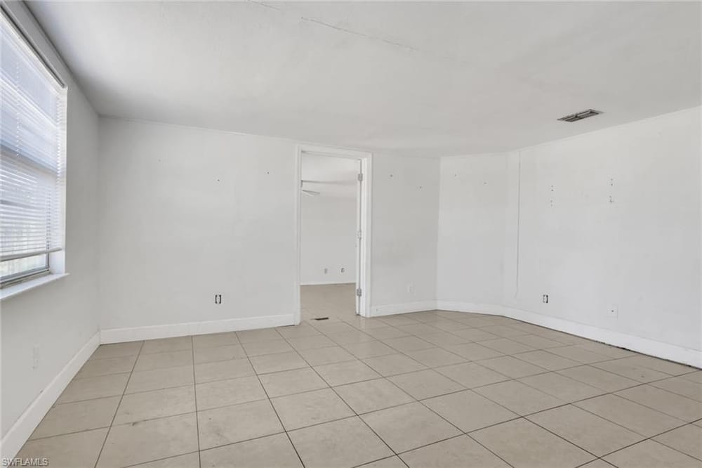 5326 Dixie Dr. – #226011870 - Naples Manor