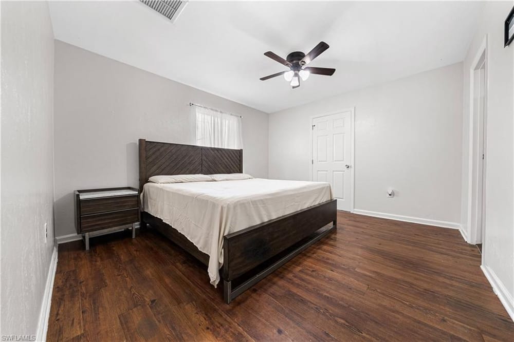 2335 50th Ter. SW – #2026014360 - Golden Gate City