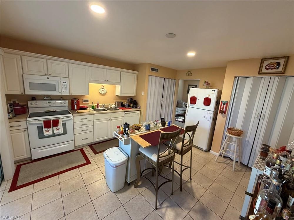 5352 16th Pl. SW G2 – #226013052 - Golden Gate City