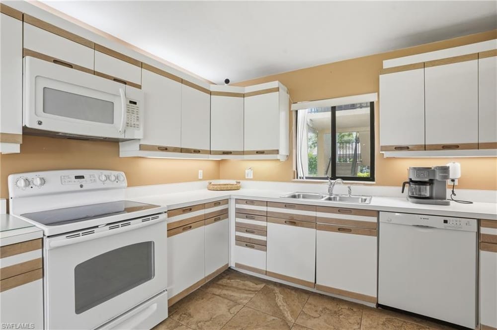 764 Eagle Creek Dr. 103 – #226013073 - Eagle Creek
