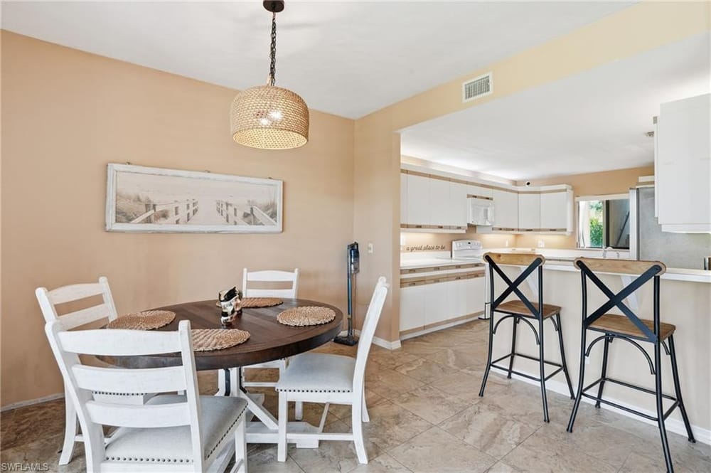 764 Eagle Creek Dr. 103 – #226013073 - Eagle Creek