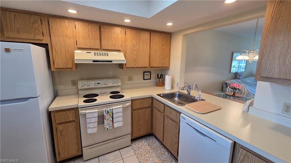 1014 Manatee Rd. F303 – #226014128 - Gulf Winds East