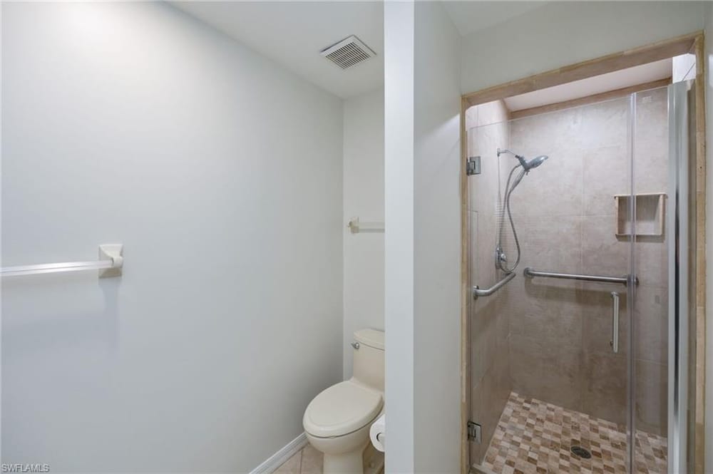 770 Waterford Dr. 302 – #226014413 - Eagle Creek