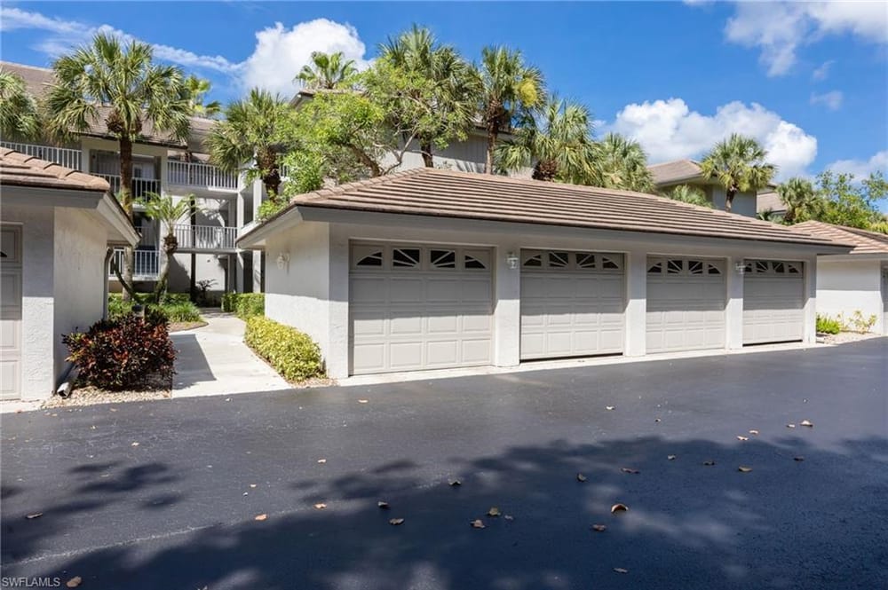 770 Waterford Dr. 302 – #226014413 - Eagle Creek
