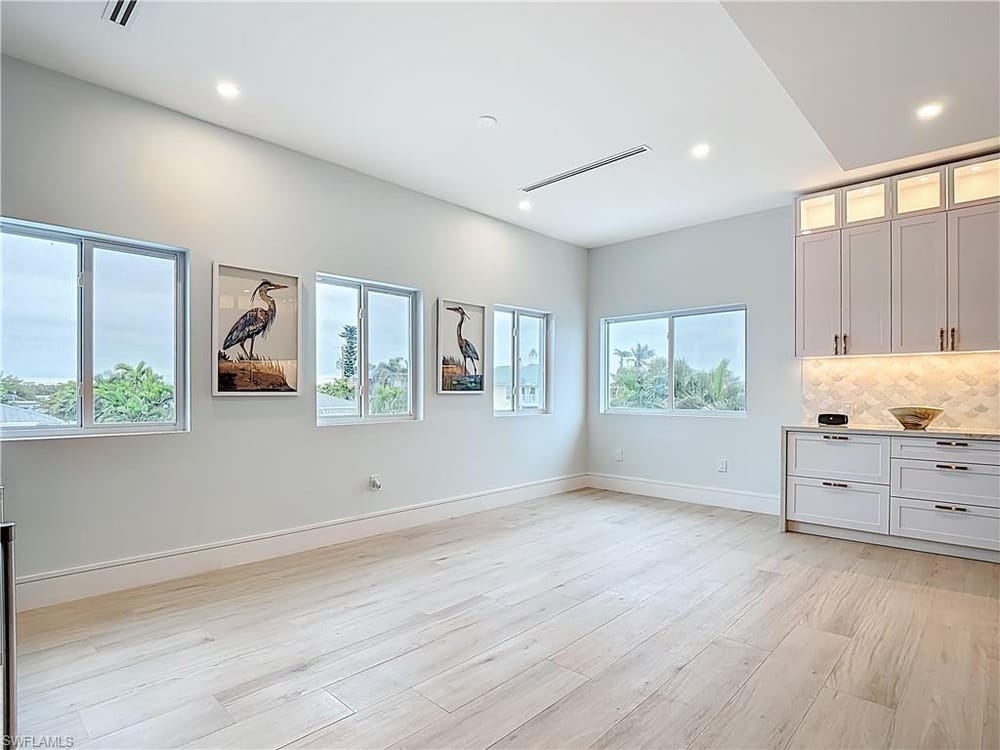 445 Madison Ct. – #2026014769 - Bayfront