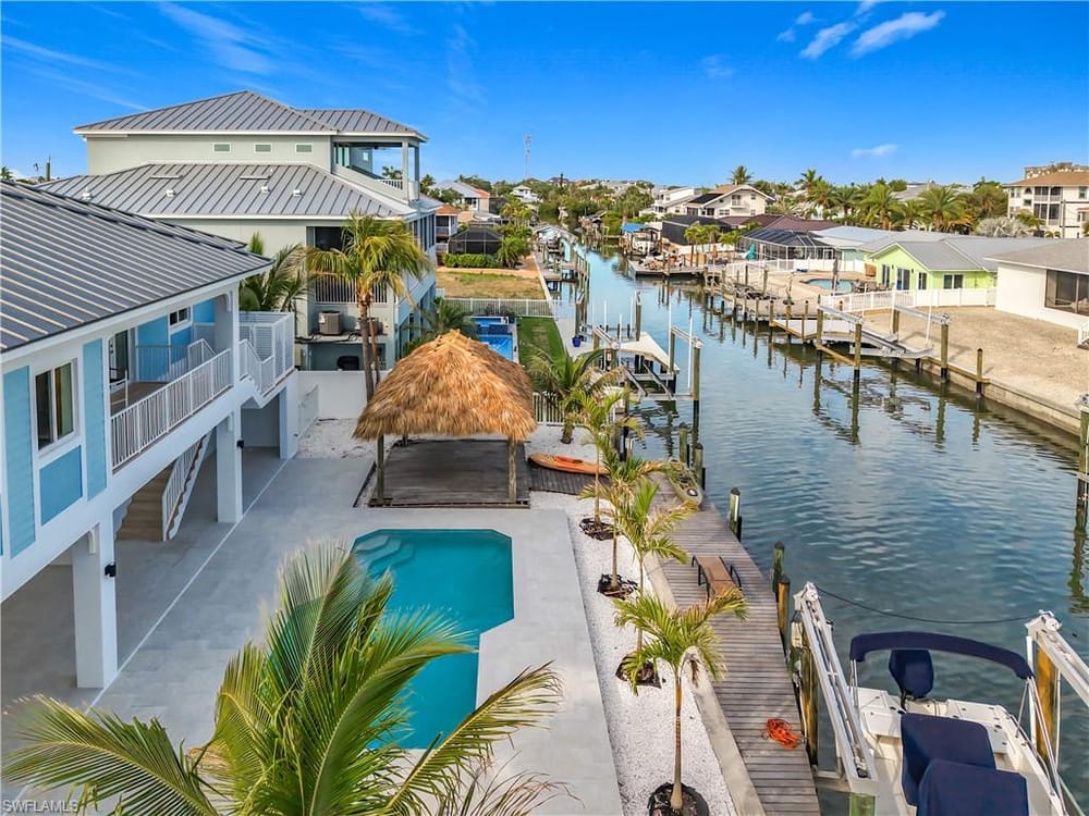445 Madison Ct. – #2026014769 - Bayfront