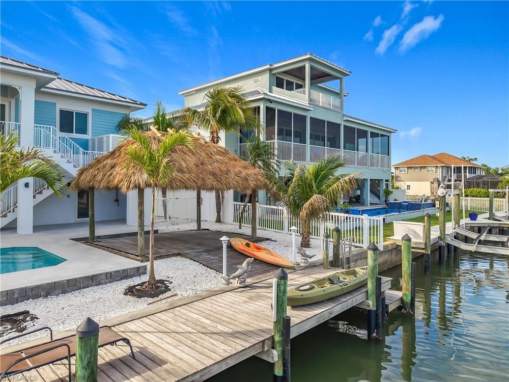 445 Madison Ct. – #2026014769 - Bayfront
