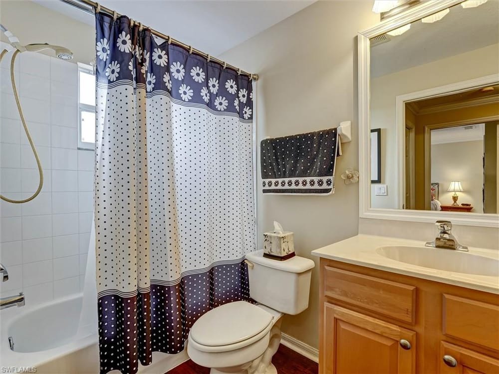 895 Eastham Way M202 – #226014865 - Glen Eagle