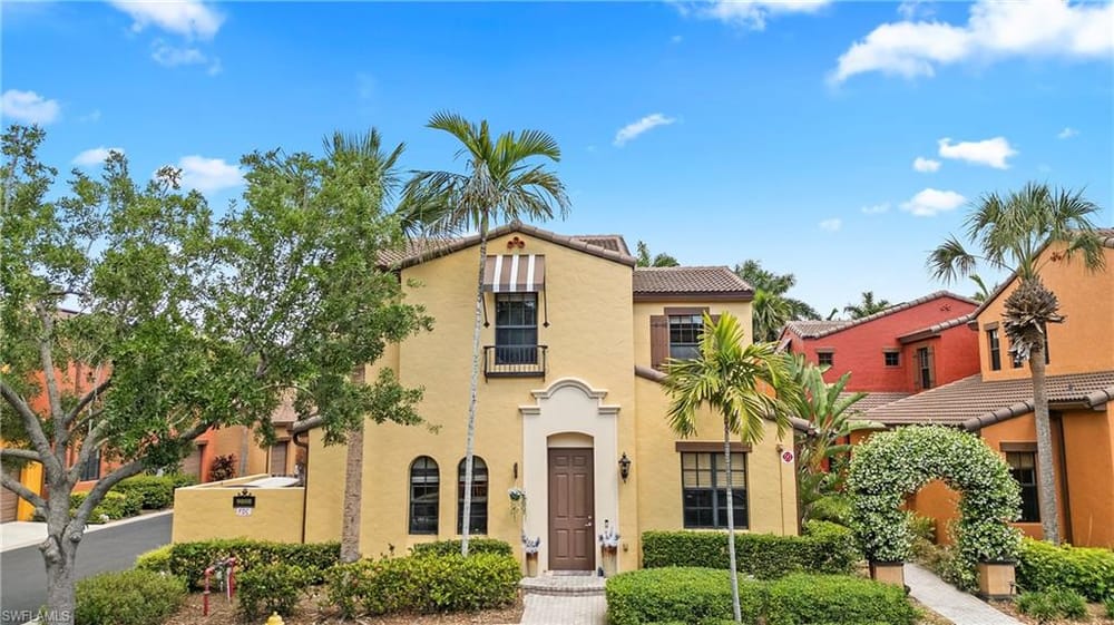 9080 Chula Vista St. 10401 – #226015827 - Lely Resort