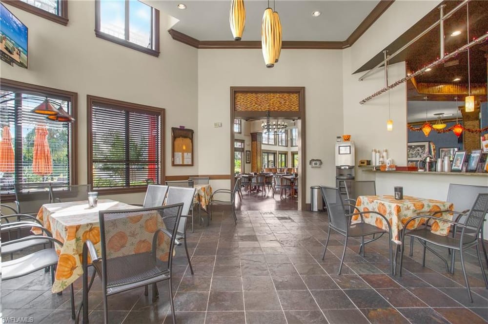 9080 Chula Vista St. 10401 – #226015827 - Lely Resort