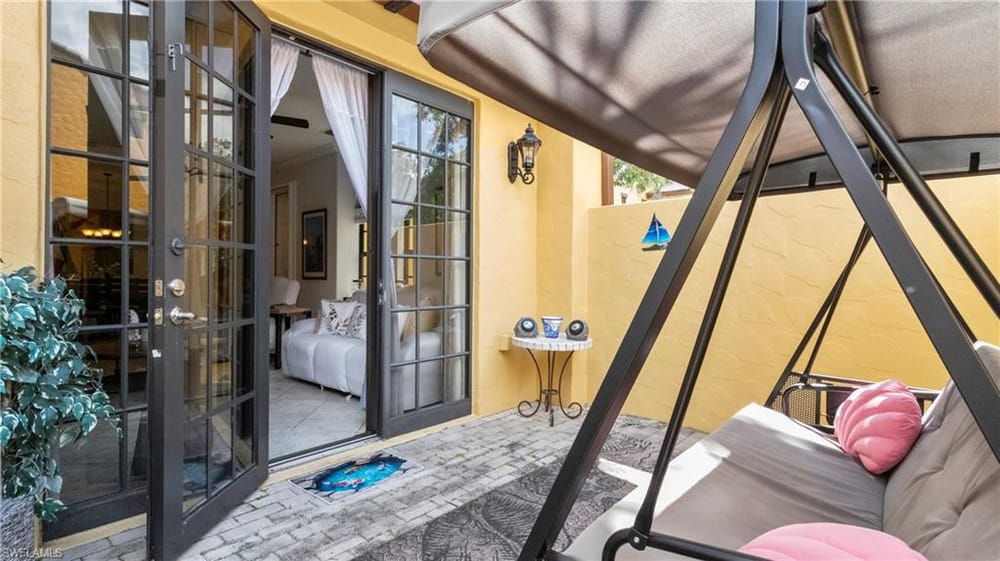 9080 Chula Vista St. 10401 – #226015827 - Lely Resort
