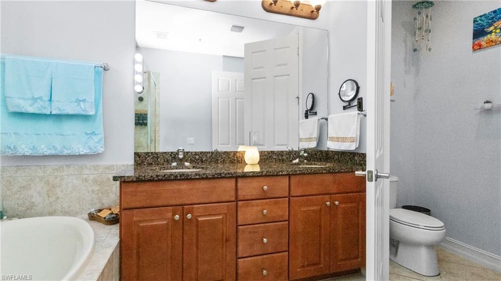 9080 Chula Vista St. 10401 – #226015827 - Lely Resort